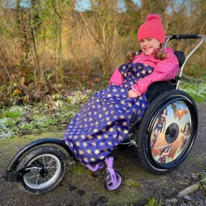 Kids Fleece-Lined Wheelchair Cosy - GOLD BEES