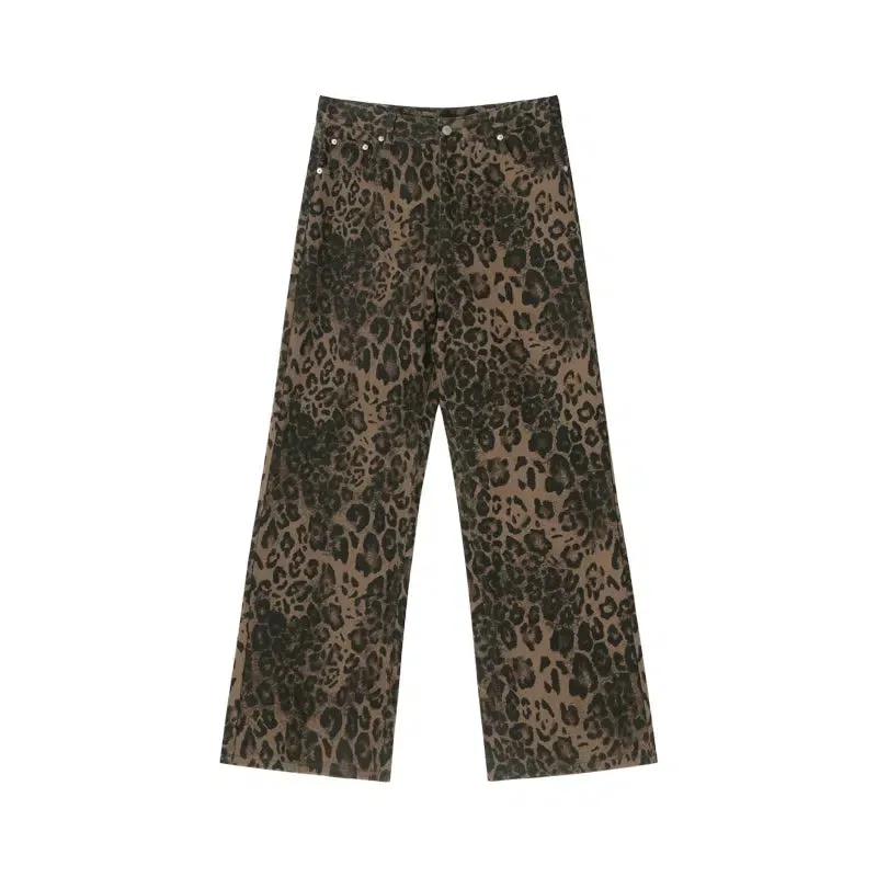 Relaxed Fit Leopard Print Jeans