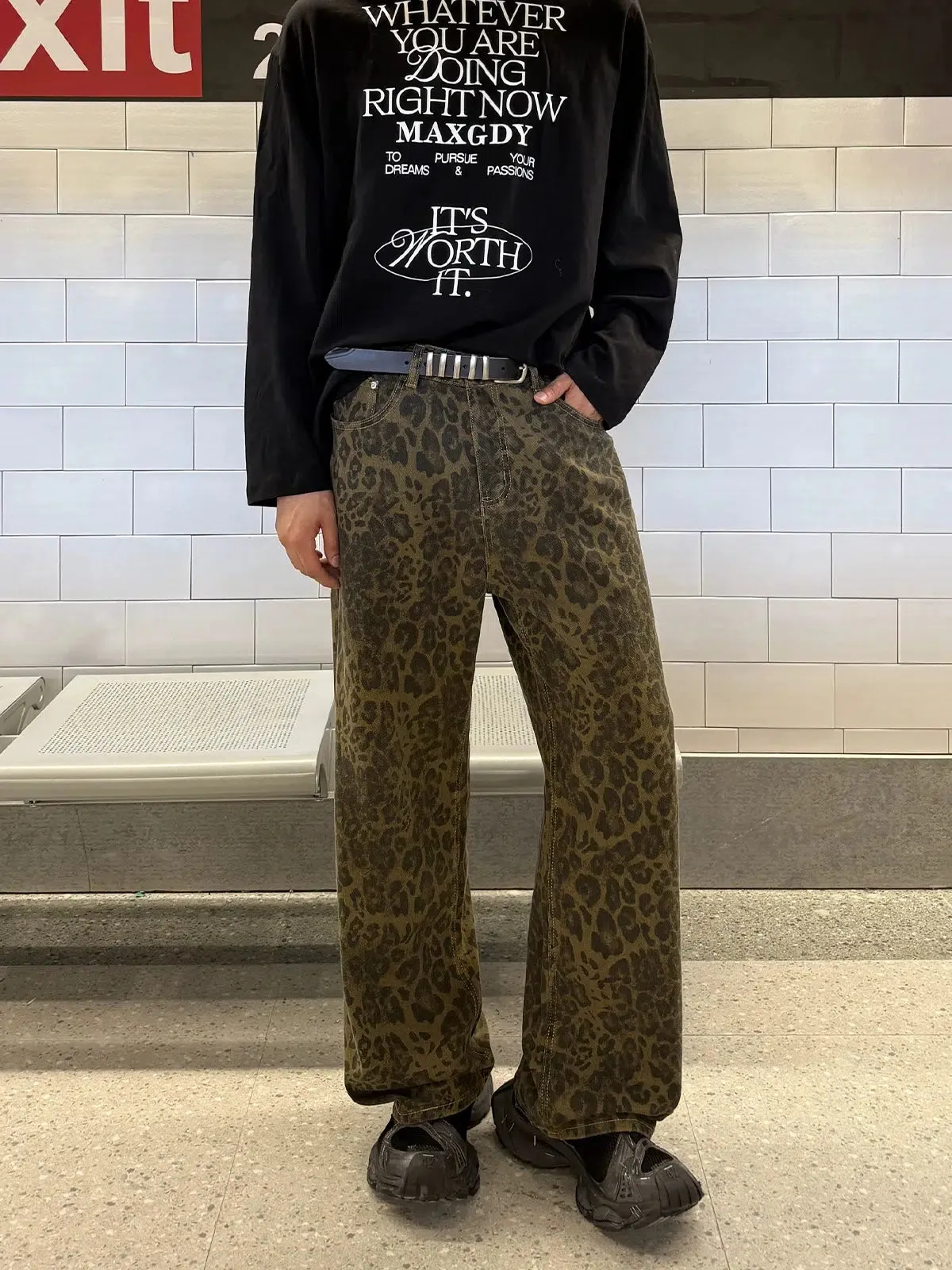 Relaxed Fit Leopard Print Jeans