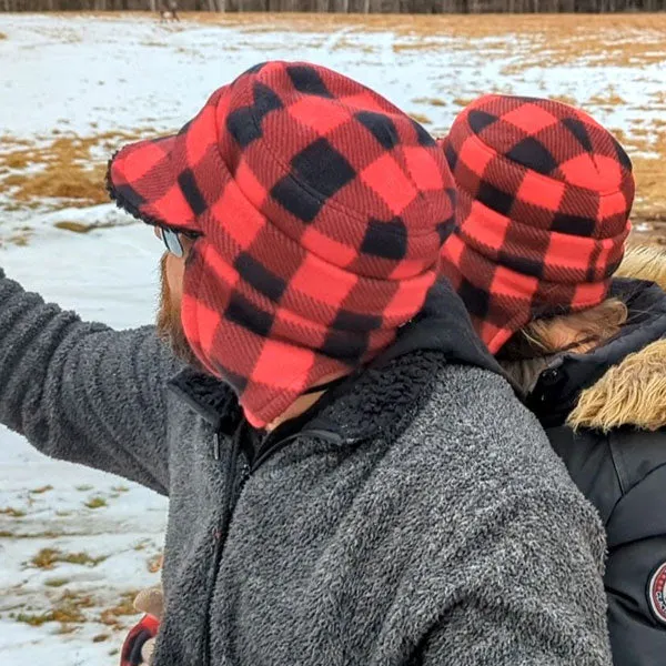 Winter Canada Cap in fleece with functional working visor, warm earflaps and relaxed fit